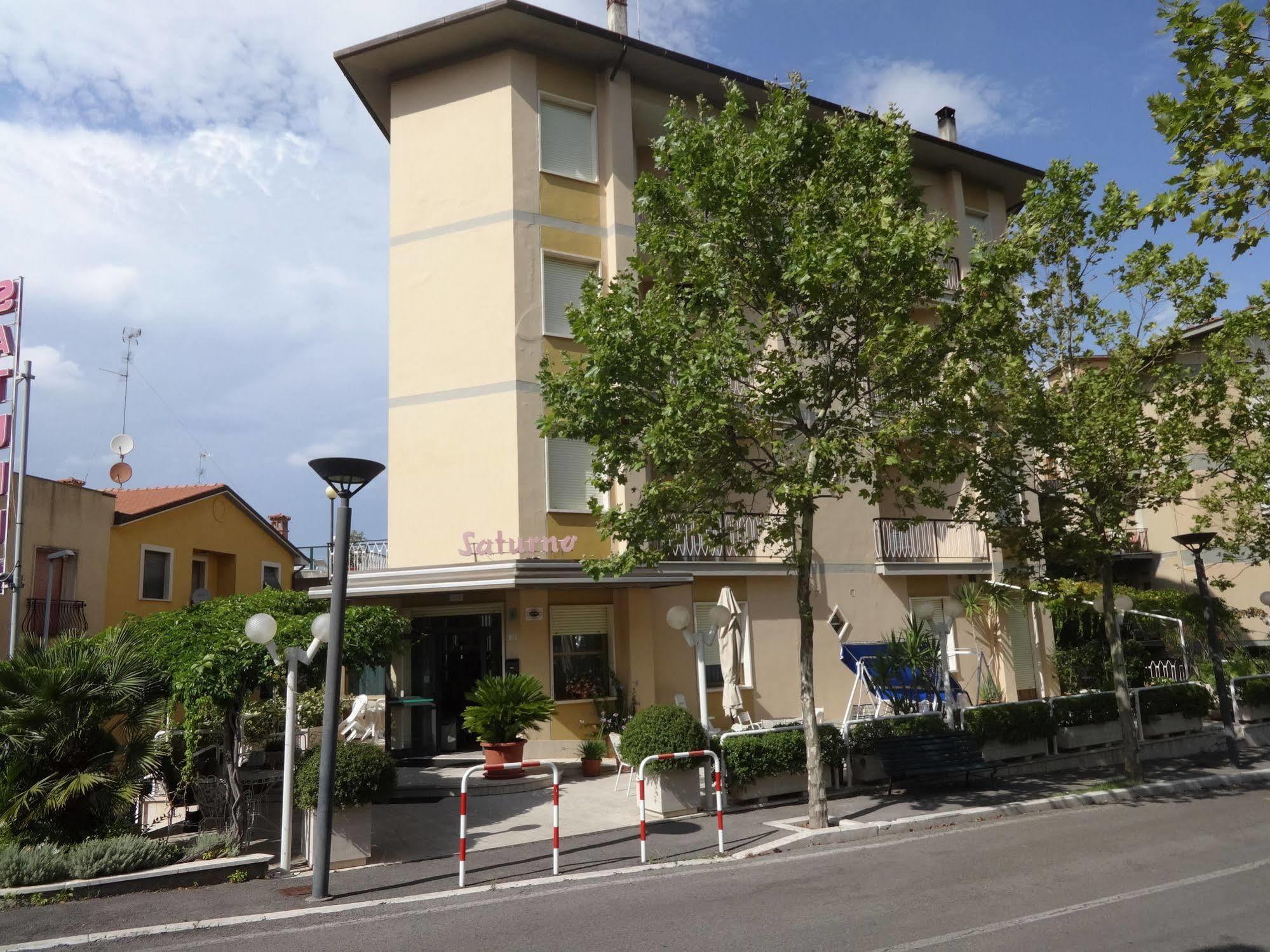 Hotel Saturno Кьянчано-Терме Экстерьер фото